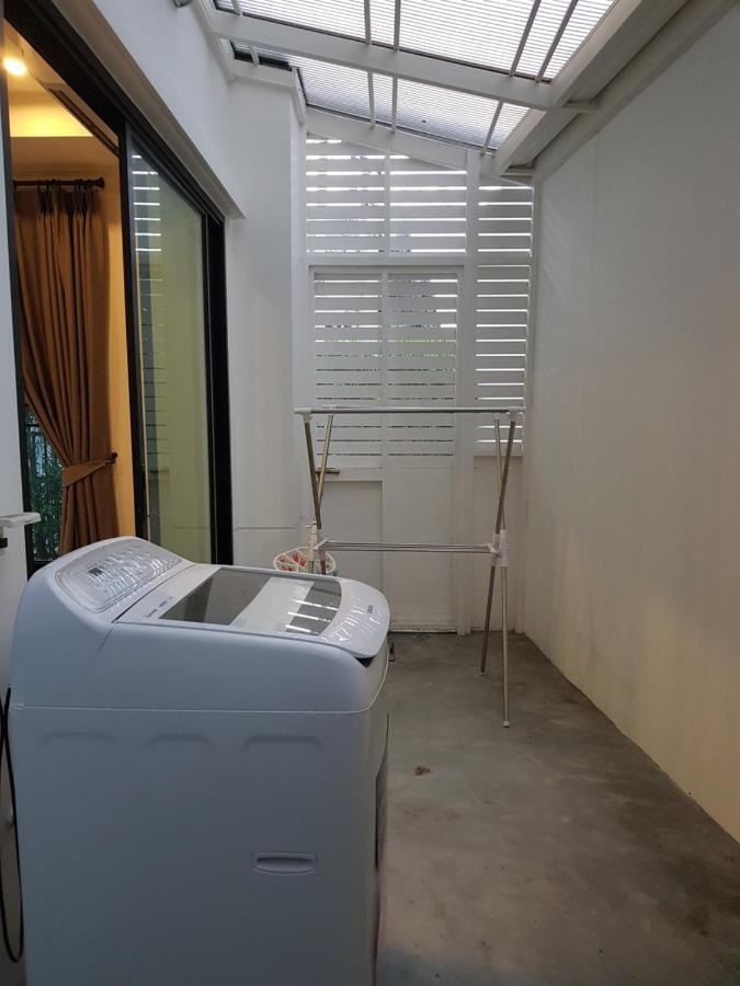 Townhouse 5 Mins From Central Airport Plaza Changmai เชียงใหม่ ภายนอก รูปภาพ